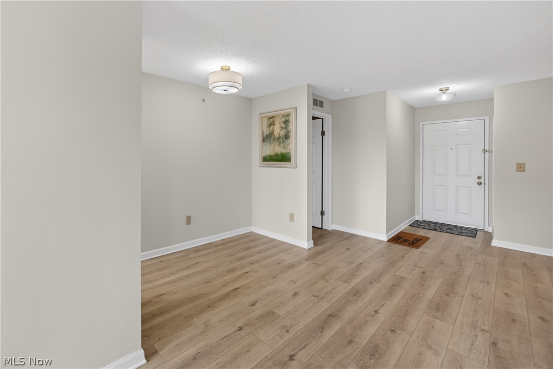 Fox Hollow/Woodhawk Condo - Residential