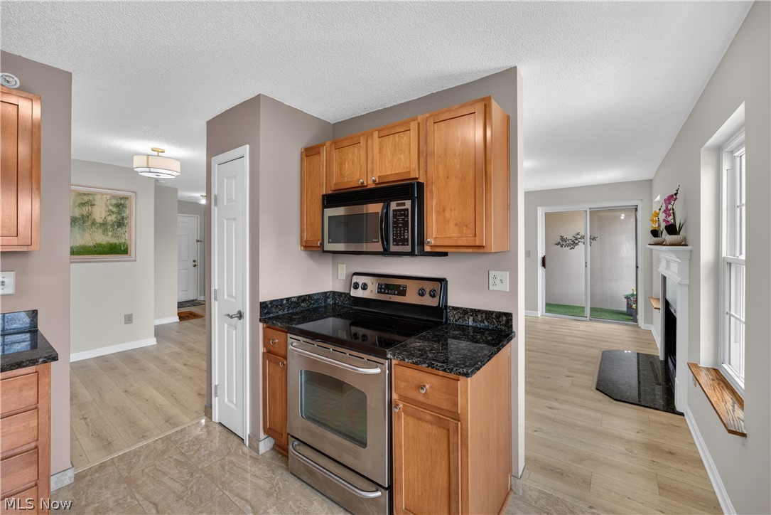 Fox Hollow/Woodhawk Condo - Residential