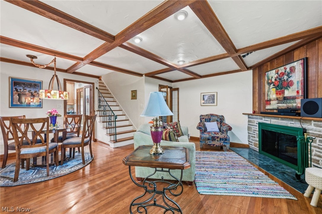 3849 Bainbridge Road