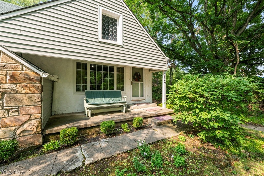 3849 Bainbridge Road