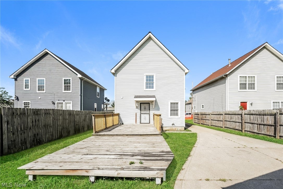 2437 E 64th Street