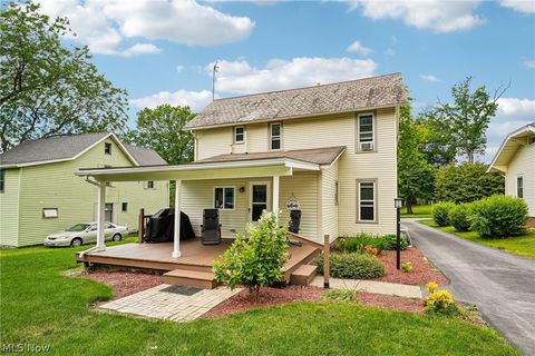 Tiny photo for 169 Walnut Street, Leetonia, OH 44431 (MLS # 5221099)