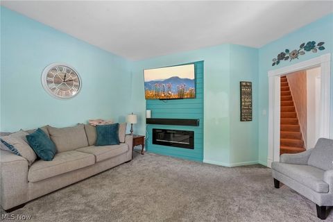 Tiny photo for 169 Walnut Street, Leetonia, OH 44431 (MLS # 5221099)
