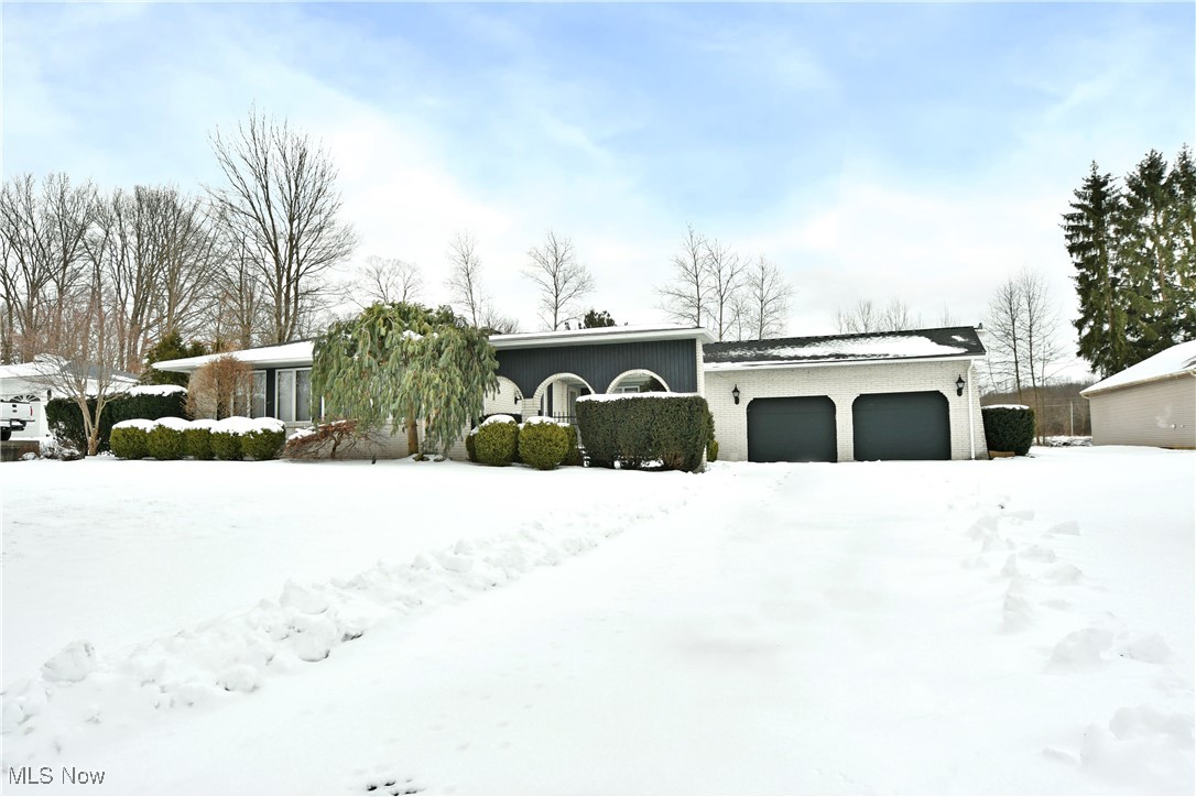 6156 Jacqueline Drive, Brookfield, Ohio image 45