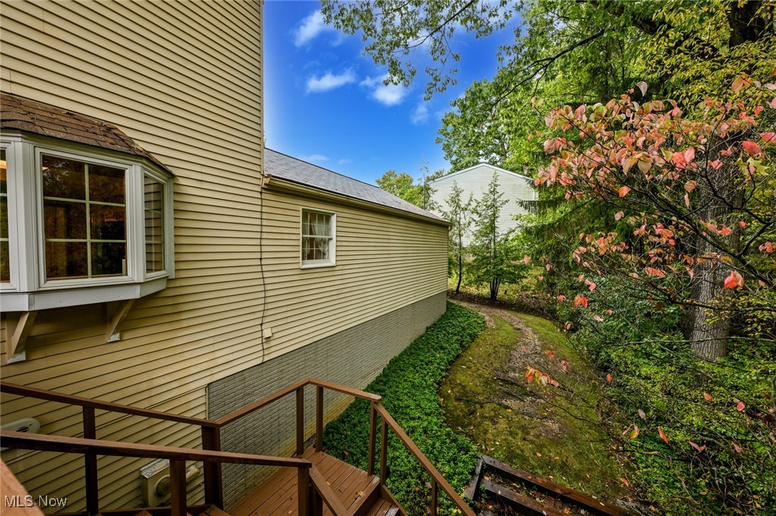 10236 Log Cabin Court, Brecksville, Ohio image 9