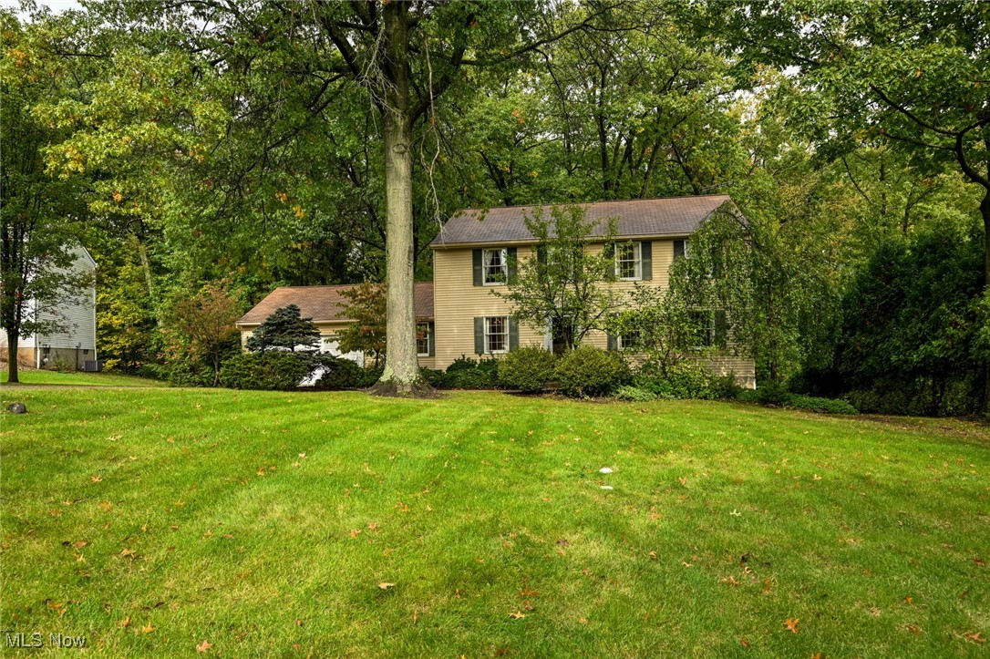 10236 Log Cabin Court, Brecksville, Ohio image 1