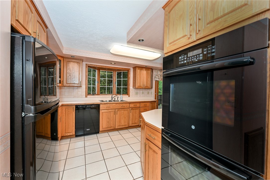 10236 Log Cabin Court, Brecksville, Ohio image 16