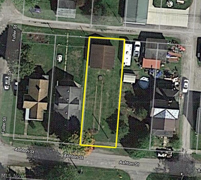 40' x 125' in town lot with a 24' x 24' garage on the property. Garage is over sized, 2 car garage with plenty of storage, space heater and 200 amp service. Water, electric and sewage are all on the property. Lot also has 70' long runners already laid to place a mobile home where there used to be one.