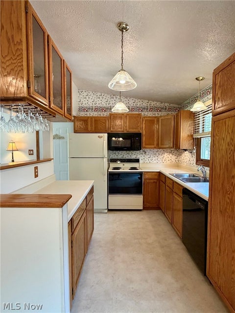 Tiny photo for 11985 Auburn Road, Chardon, OH 44024 (MLS # 5241532)