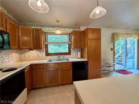 Tiny photo for 11985 Auburn Road, Chardon, OH 44024 (MLS # 5241532)