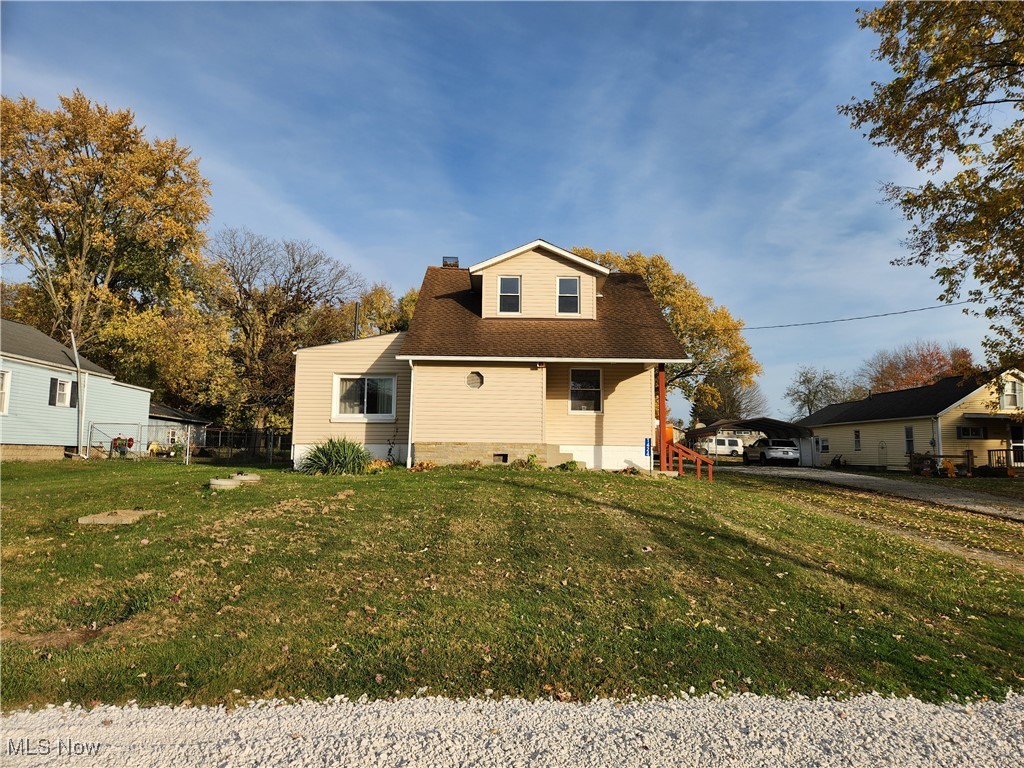 1424 Stardale Avenue, Massillon, Ohio image 3