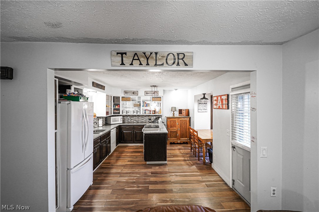 Wyoga Lake Park - Residential