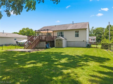 Tiny photo for 6055 Apple Street, Louisville, OH 44641 (MLS # 5221574)