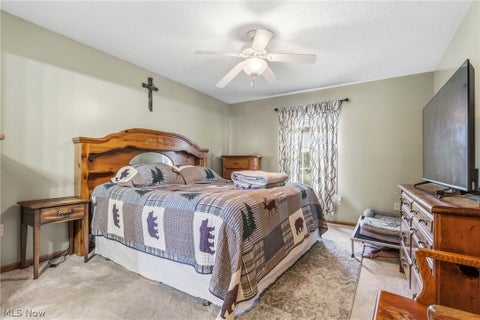 Tiny photo for 6055 Apple Street, Louisville, OH 44641 (MLS # 5221574)