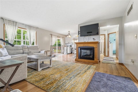 Tiny photo for 6055 Apple Street, Louisville, OH 44641 (MLS # 5221574)