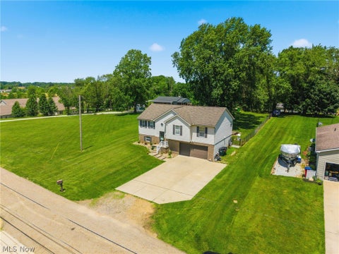 Tiny photo for 6055 Apple Street, Louisville, OH 44641 (MLS # 5221574)
