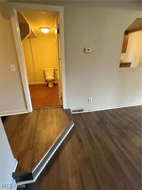 Tiny photo for 39 W 2nd Street #B, Frazeysburg, OH 43822 (MLS # 5221517)