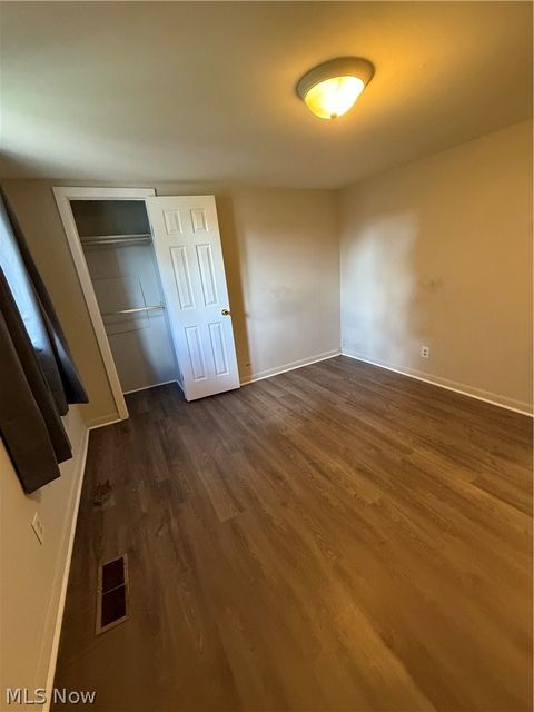 Tiny photo for 39 W 2nd Street #B, Frazeysburg, OH 43822 (MLS # 5221517)