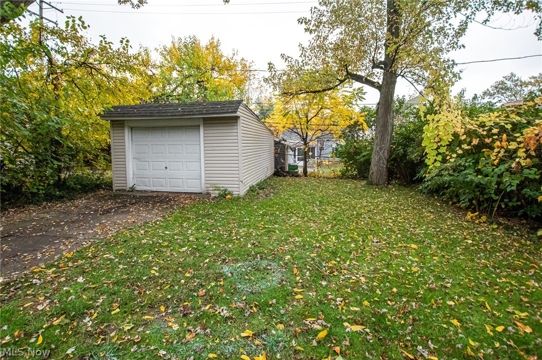 Walton Realty Companys Garfie - Residential