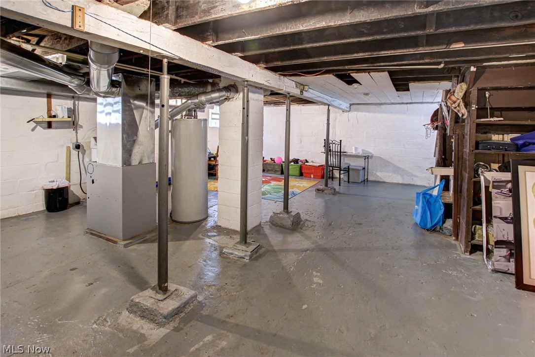 Walton Realty Companys Garfie - Residential