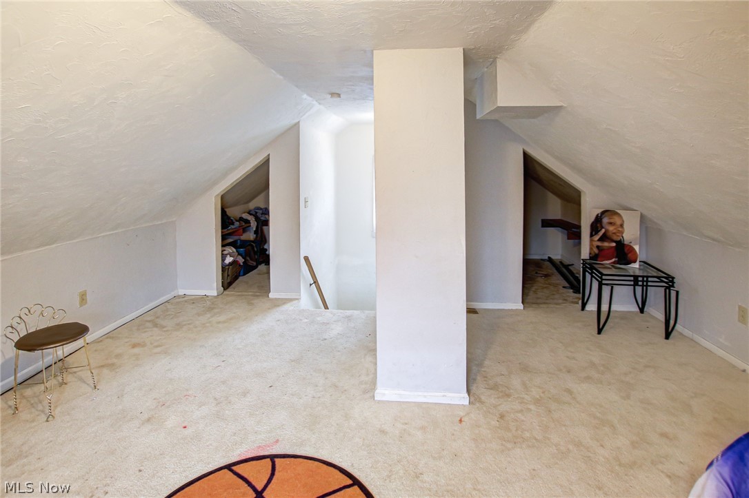 Walton Realty Companys Garfie - Residential