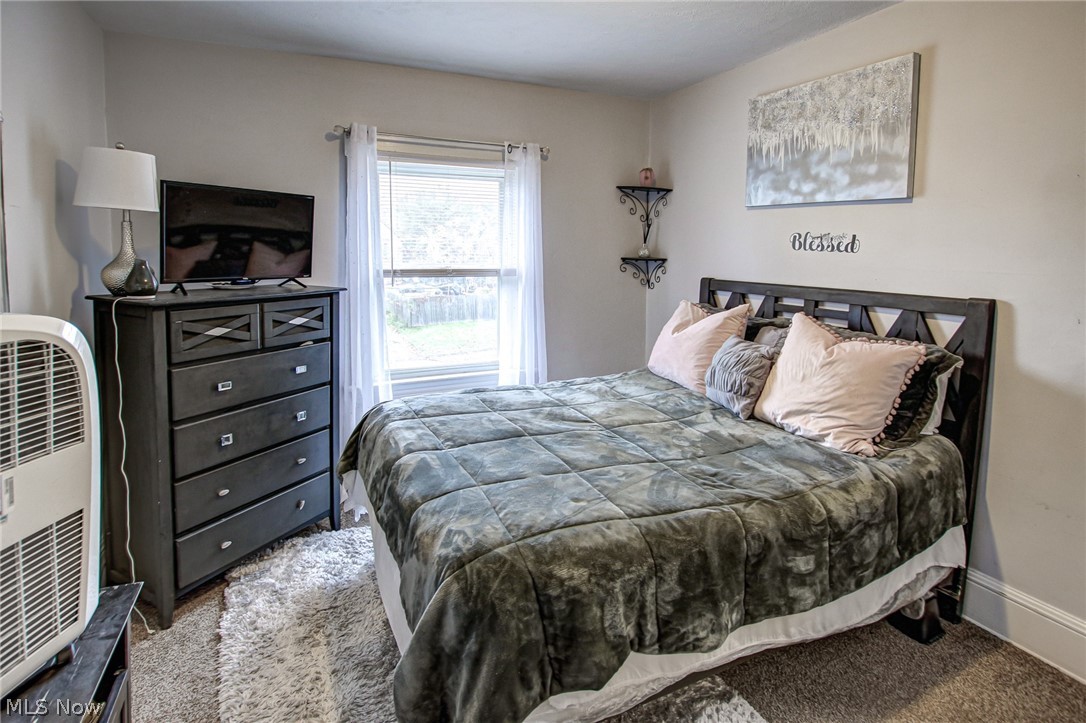 Walton Realty Companys Garfie - Residential