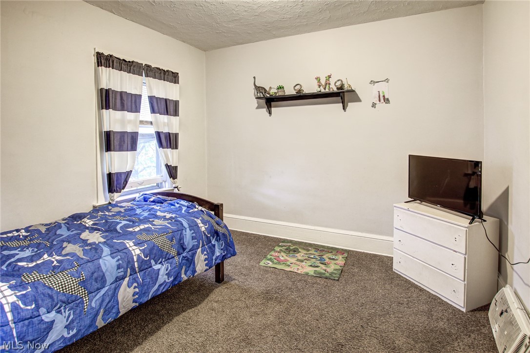 Walton Realty Companys Garfie - Residential