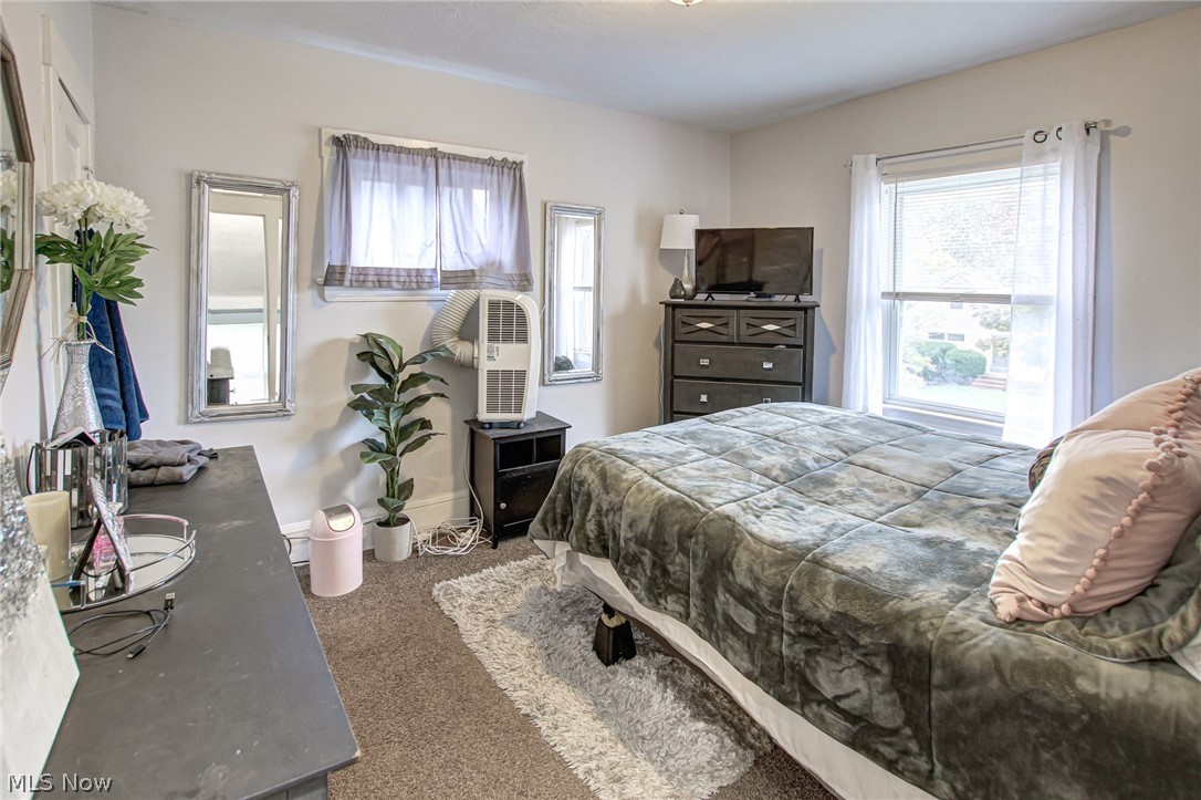 Walton Realty Companys Garfie - Residential