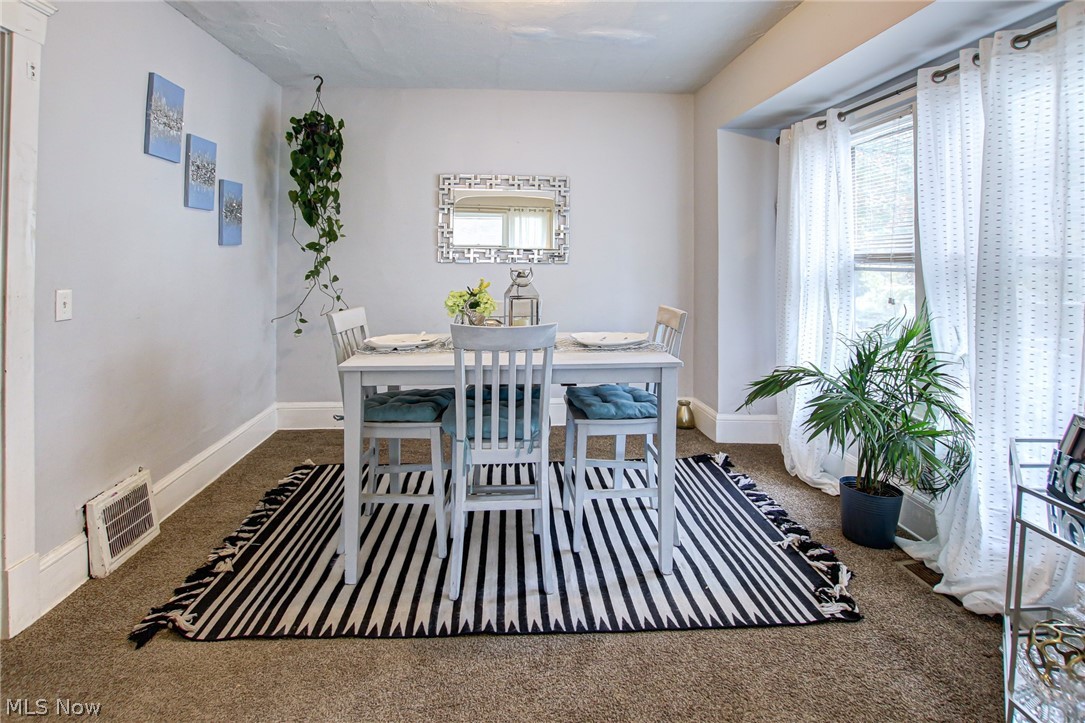 Walton Realty Companys Garfie - Residential