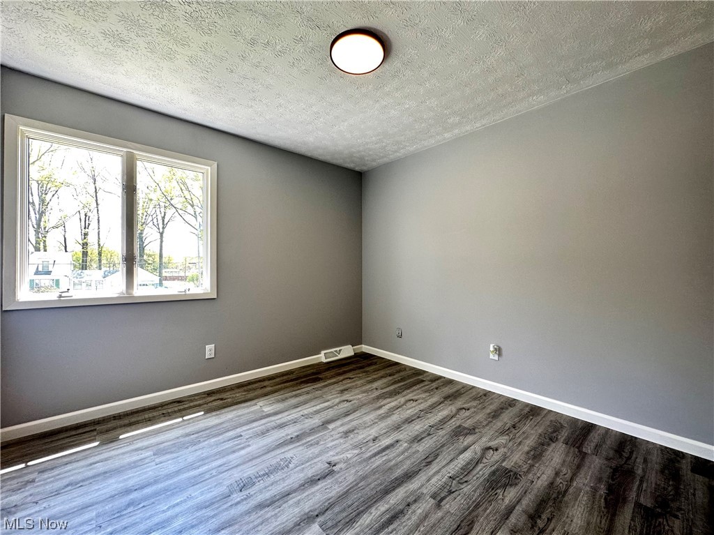 E L Cain 03 - Residential