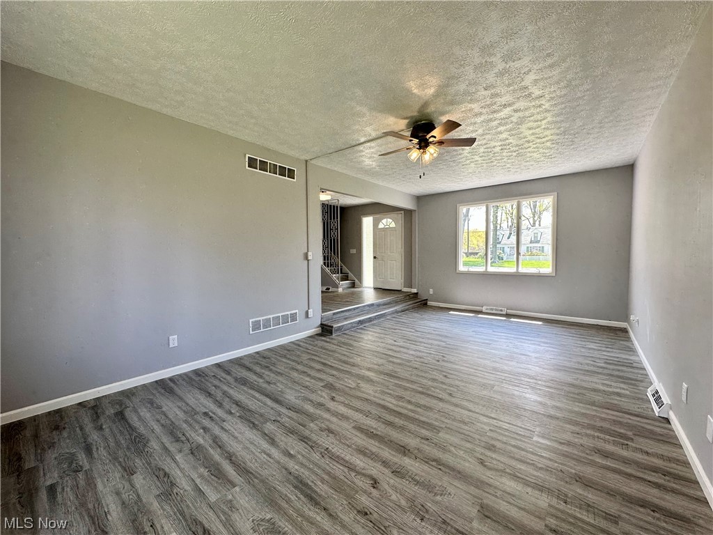 E L Cain 03 - Residential