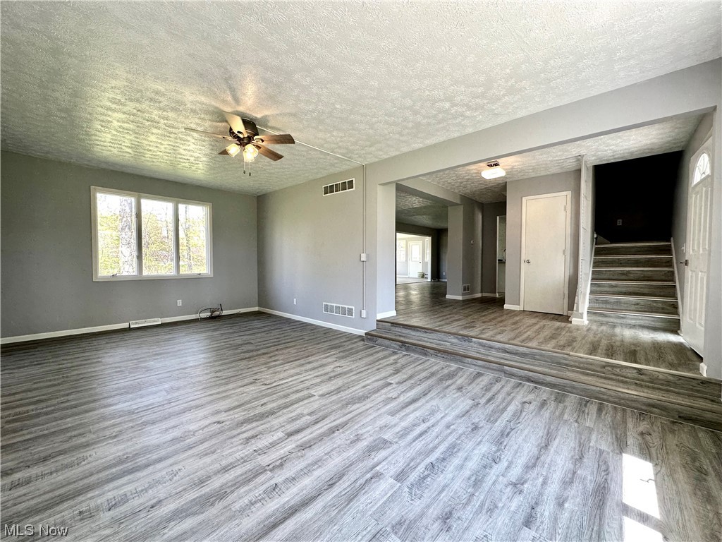 E L Cain 03 - Residential