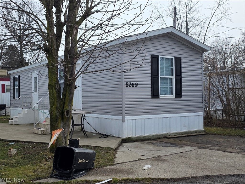 Photo of 8269 Russell Lane, Cleveland, OH 44109 (MLS # 5197467)