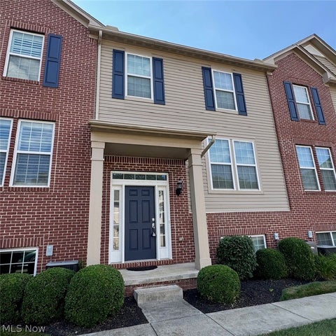 Condo For Sale - 393 Caleb Drive<br/> Summit County, Akron, OH 44321