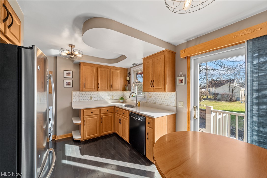 Walter H Tellings Broadfield S - Residential