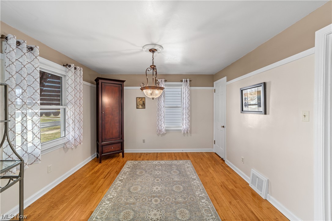 Walter H Tellings Broadfield S - Residential