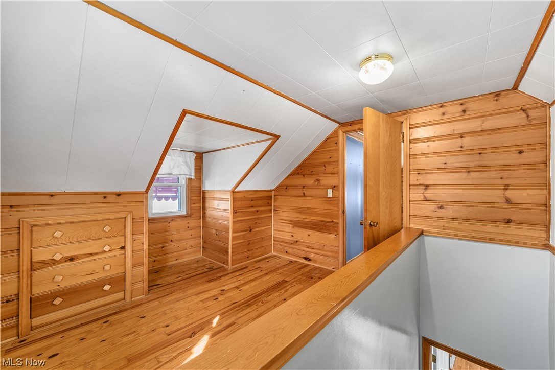 Walter H Tellings Broadfield S - Residential