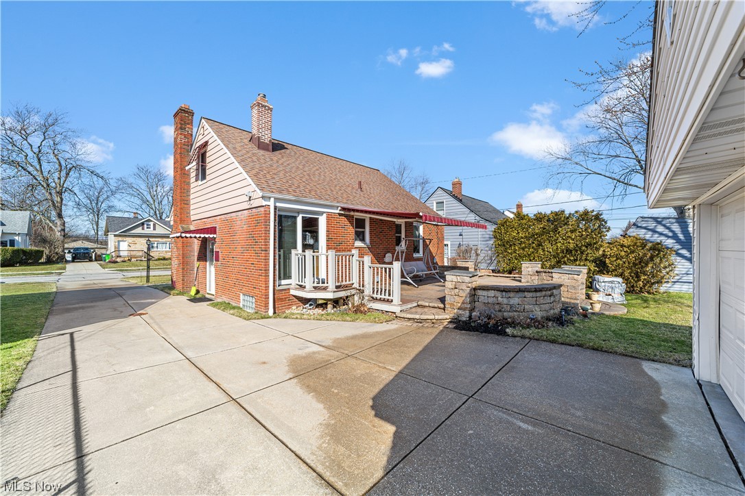Walter H Tellings Broadfield S - Residential