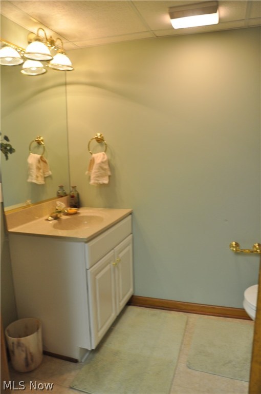 Main image without alt text