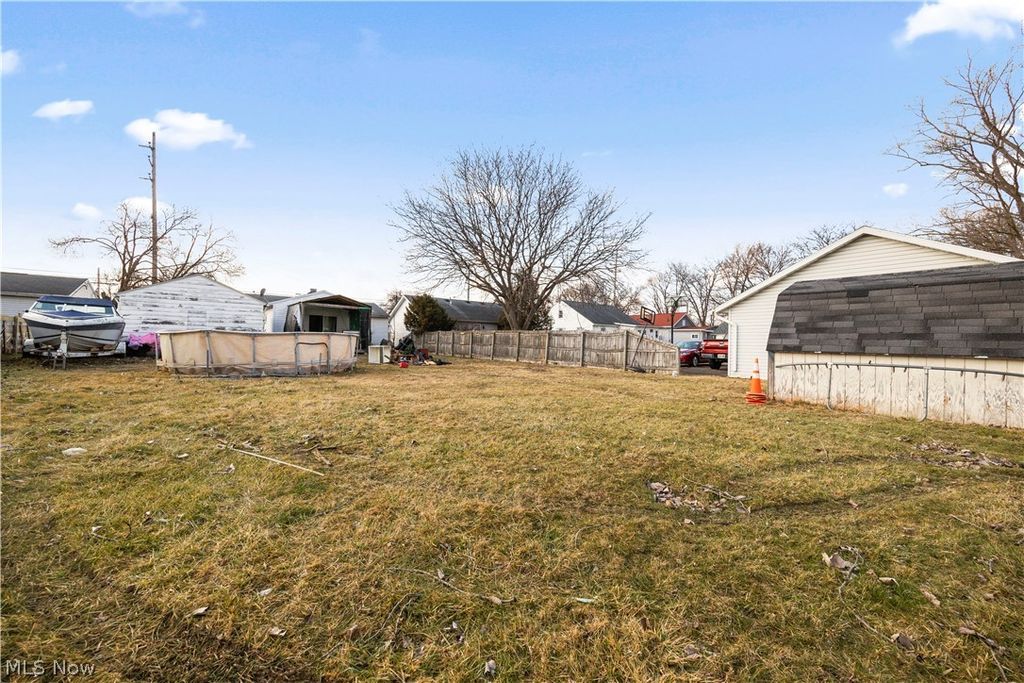 Photo of 1722 Mills Street, Sandusky, OH 44870 (MLS # 5189130)