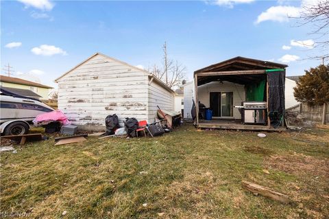 Tiny photo for 1722 Mills Street, Sandusky, OH 44870 (MLS # 5189130)