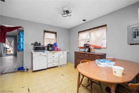 Tiny photo for 1722 Mills Street, Sandusky, OH 44870 (MLS # 5189130)