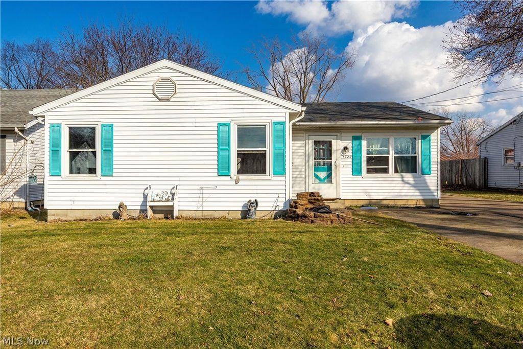 Photo of 1722 Mills Street, Sandusky, OH 44870 (MLS # 5189130)