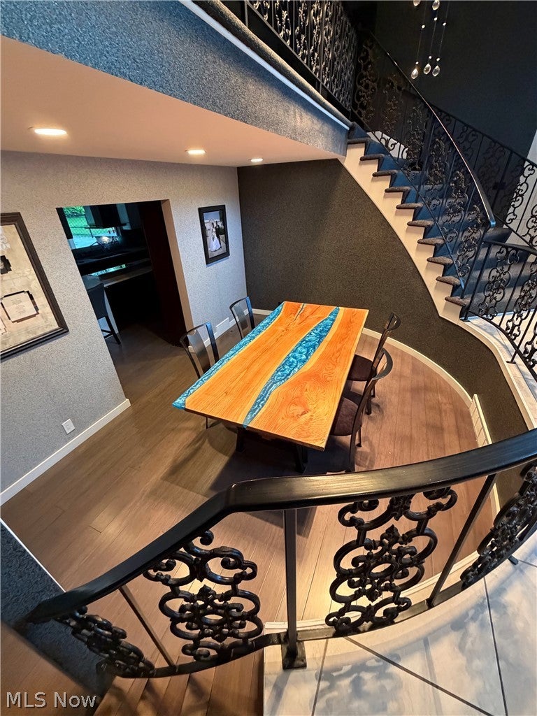 2737 Sinton Place
