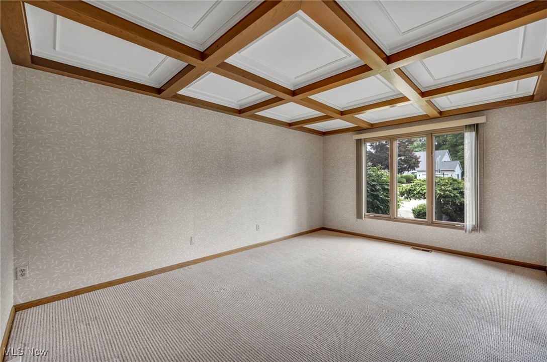 32560 Wintergreen Drive, Solon, Ohio image 9
