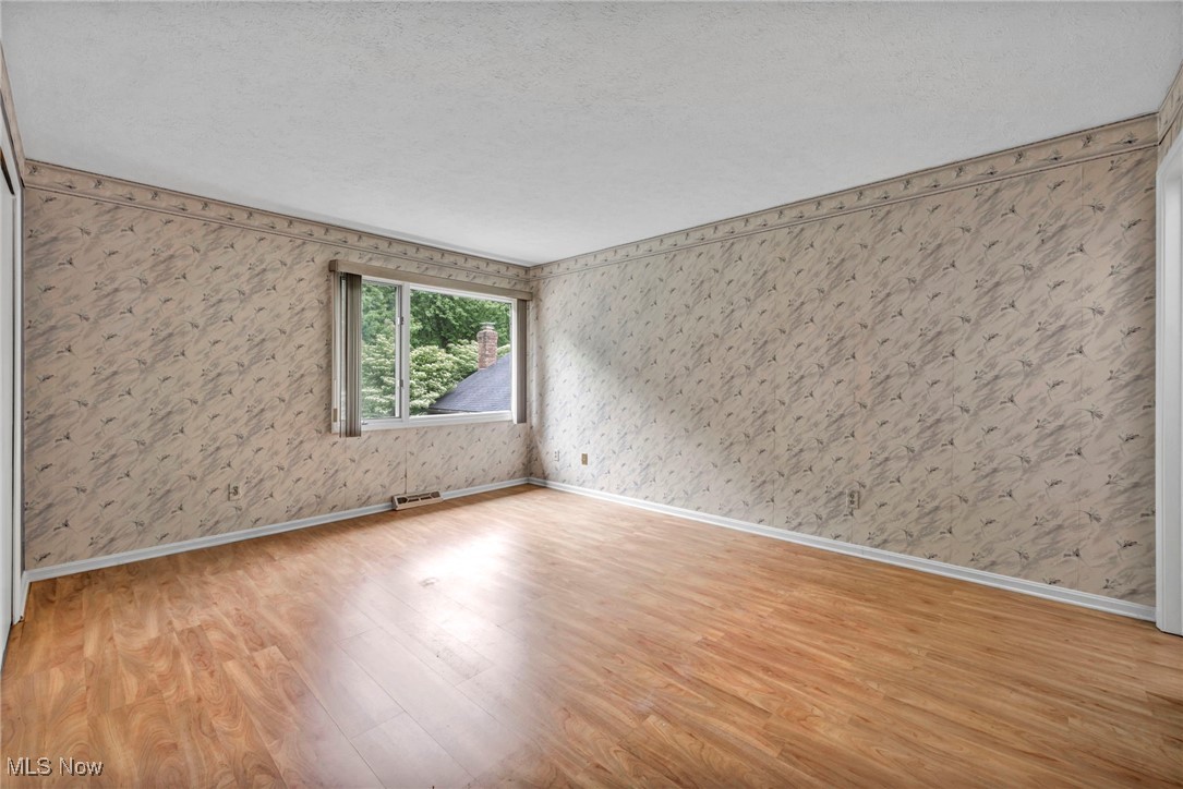 32560 Wintergreen Drive, Solon, Ohio image 33