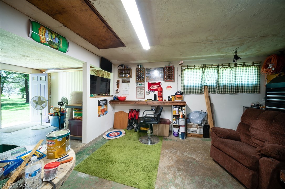 Briar Root Manor - Residential