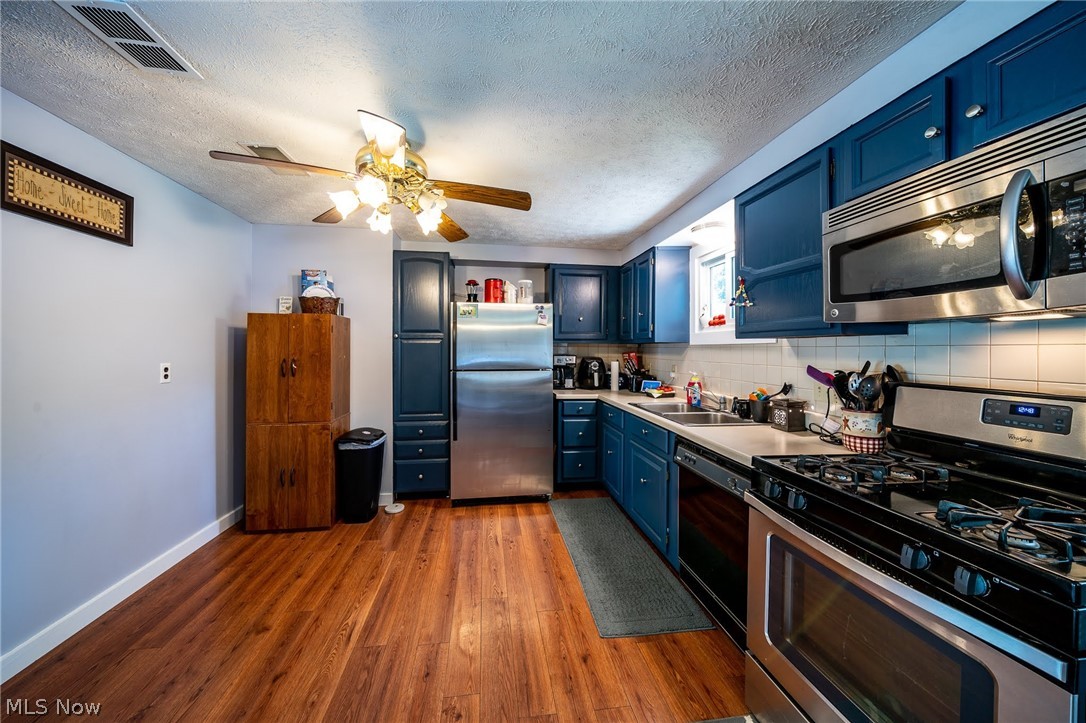 Briar Root Manor - Residential