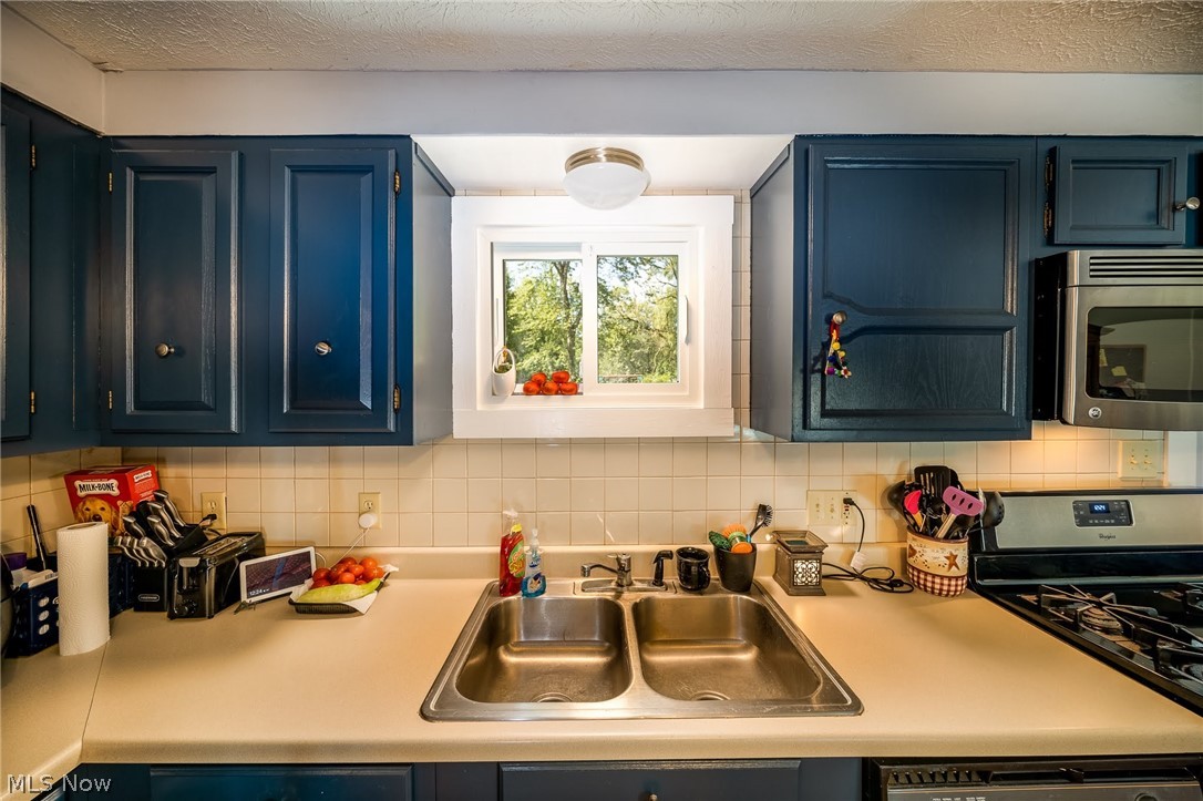 Briar Root Manor - Residential