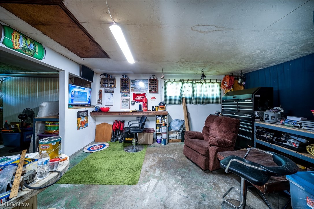 Briar Root Manor - Residential